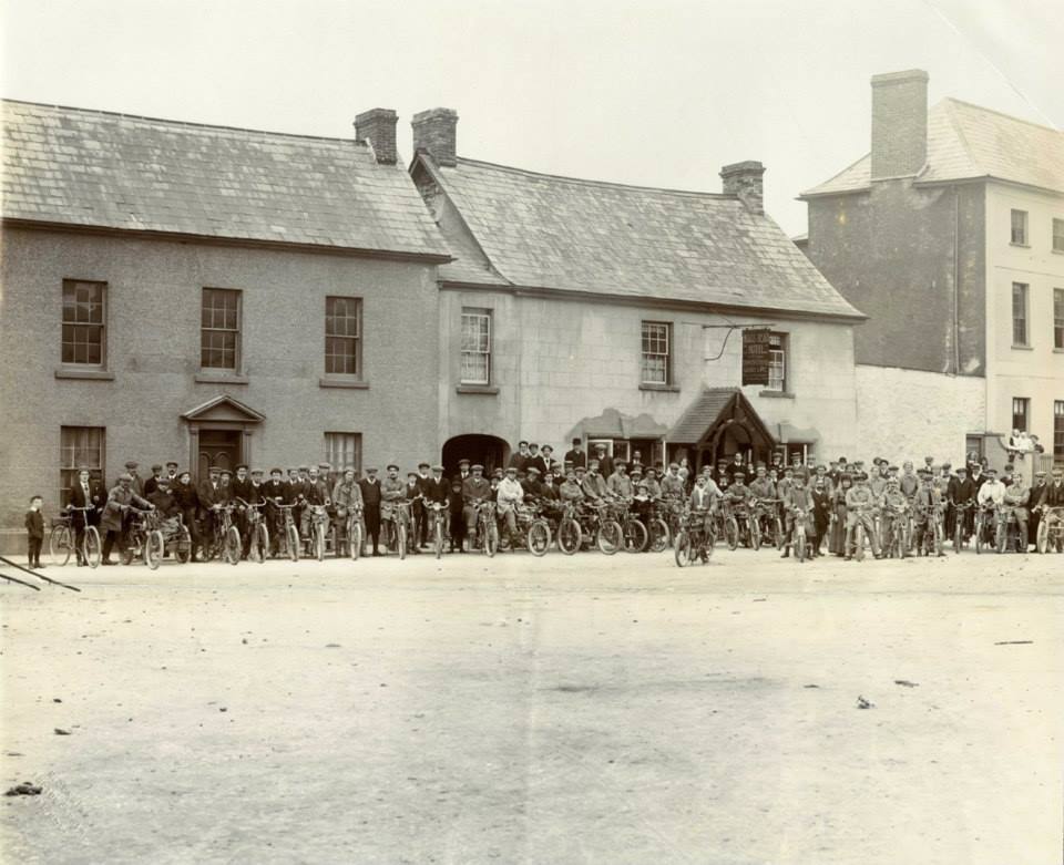 Cyclists Nags Head